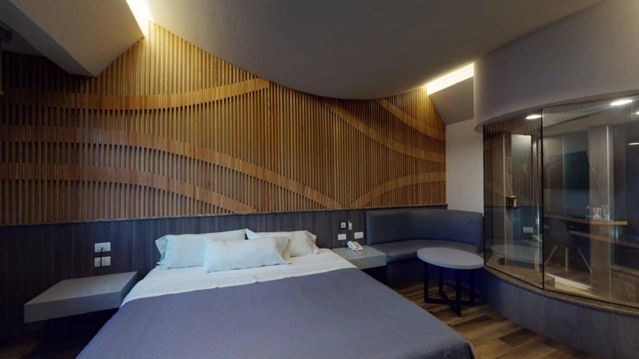 Hotel Patriotismo مدينة مكسيكو المظهر الخارجي الصورة